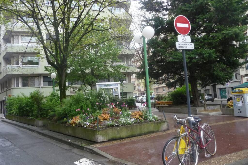 Bel appartement charme ancien dans quartier animé Grenoble Exterior foto