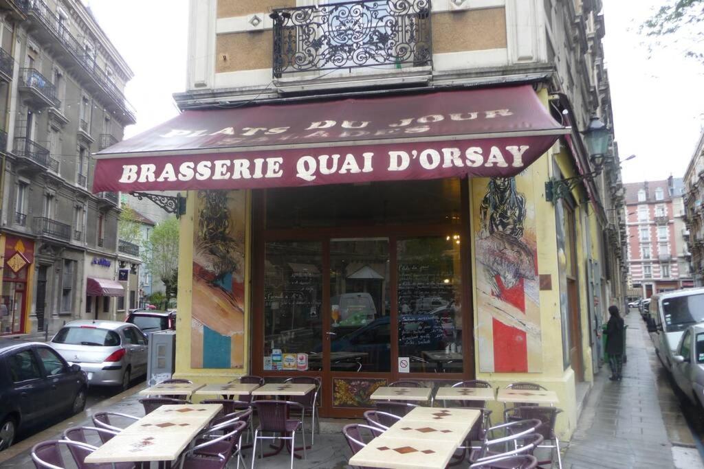 Bel appartement charme ancien dans quartier animé Grenoble Exterior foto