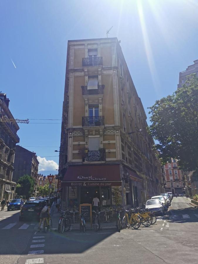 Bel appartement charme ancien dans quartier animé Grenoble Exterior foto